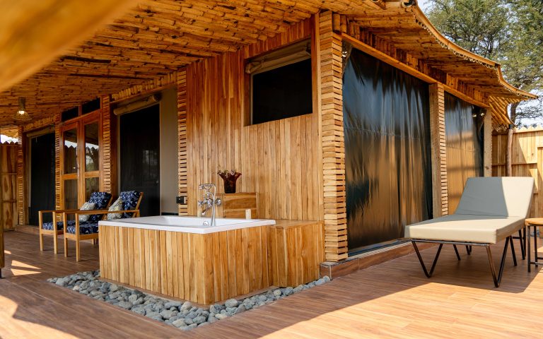 nyota luxury 1